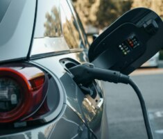 electric vehicle EV-kindelmedia-Pexels)
